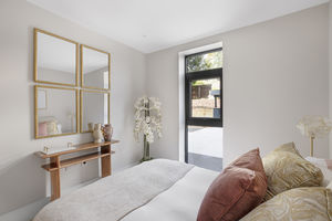 Photo 11- click for photo gallery